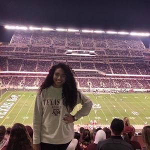 Meet your Posher, Manuela